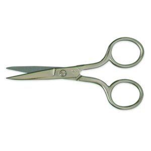 What is the shape for embroidery scissor?