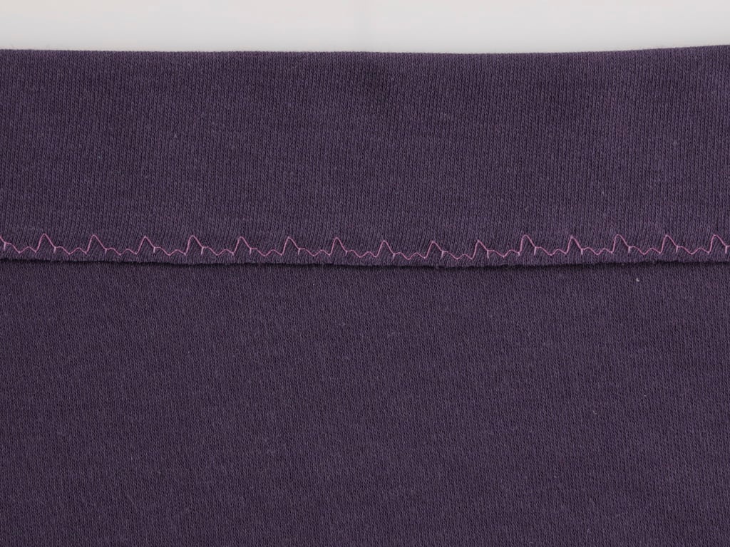 How do sewing machines sew blind hem stitches for invisible hems?